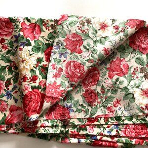 1 Piece of Cotton Fabric Red Floral Flowers Quilting Sewing 1 Meter Material